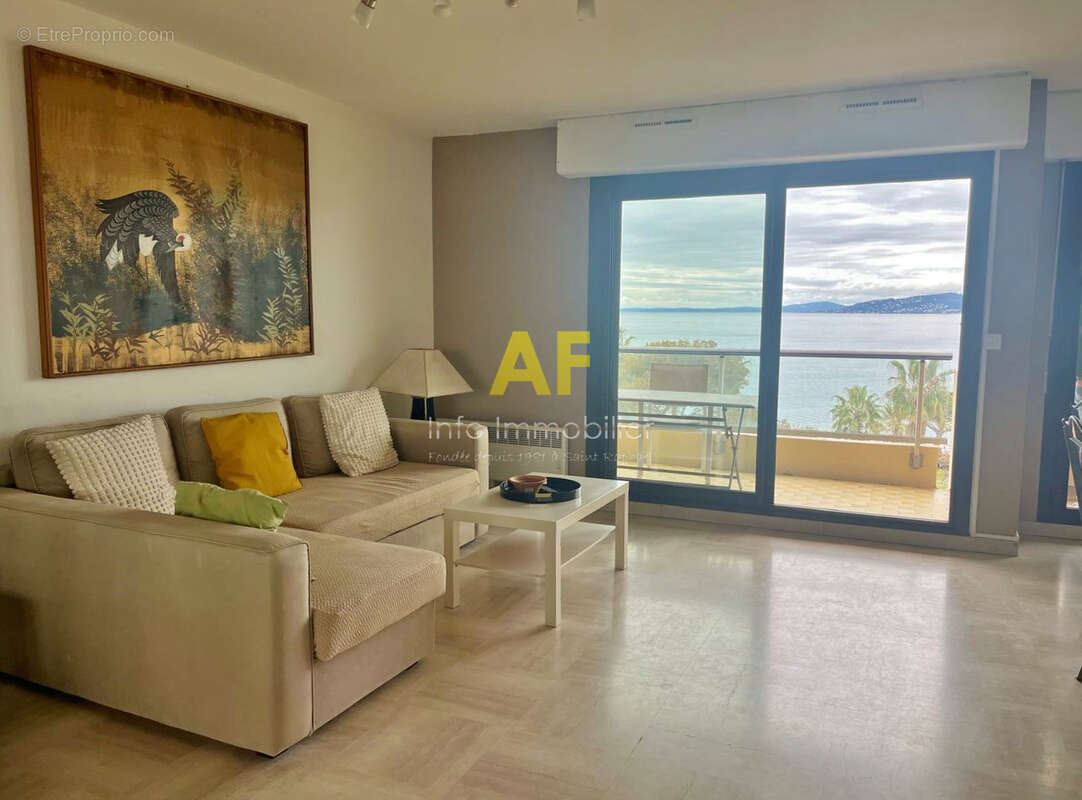 Appartement à SAINT-RAPHAEL