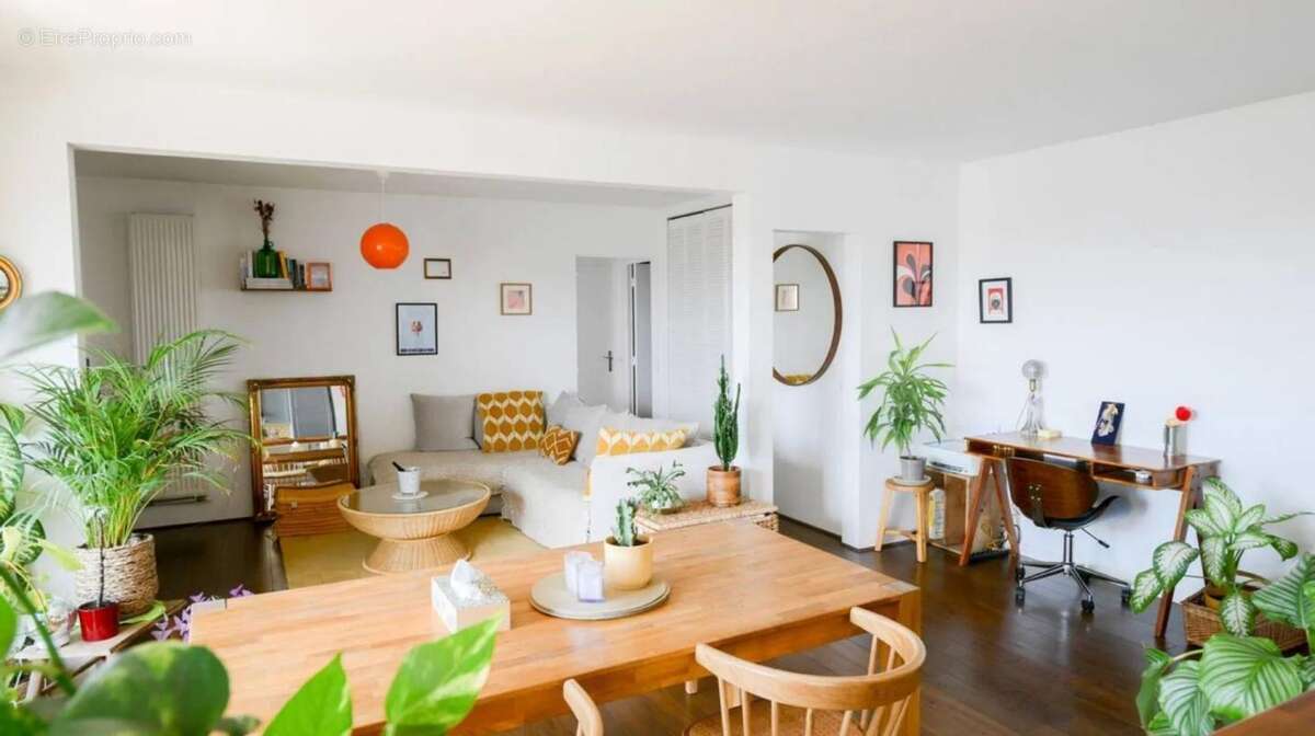 Appartement à PARIS-19E