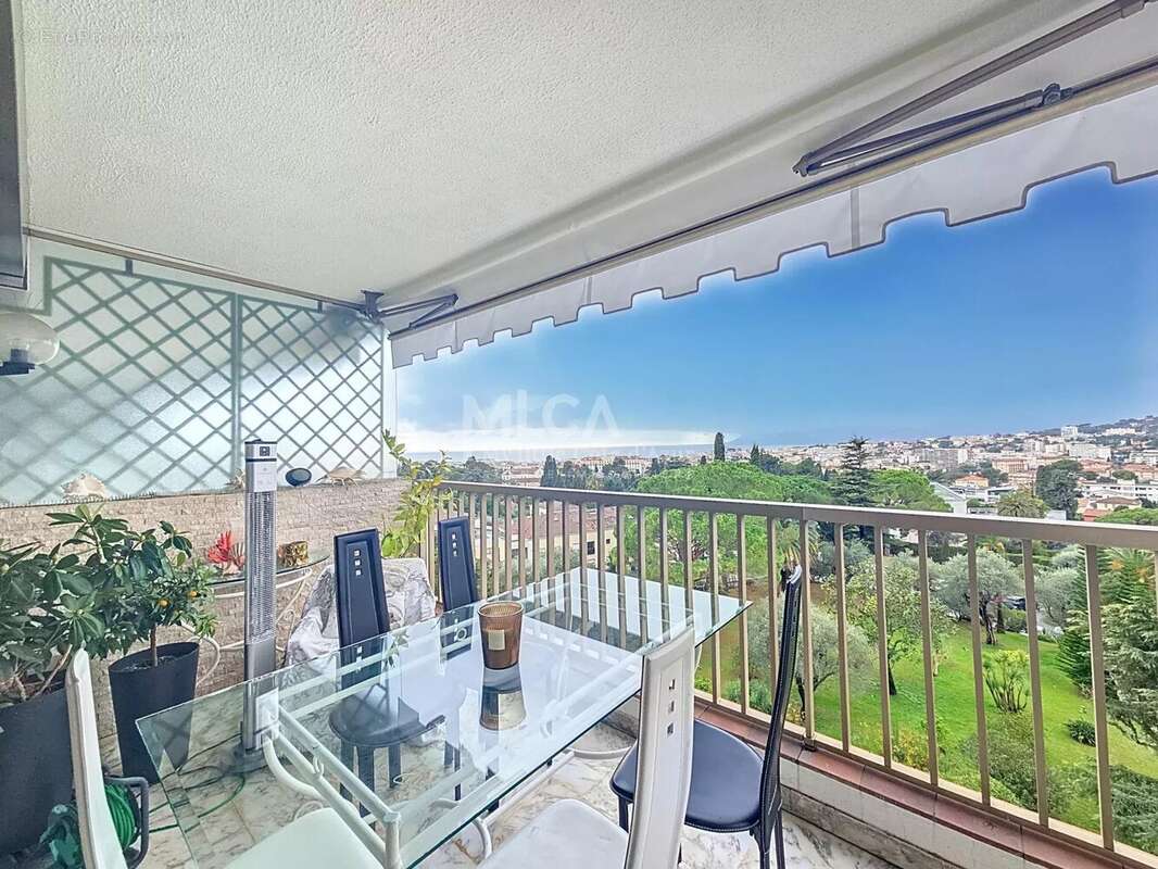 Appartement à CANNES