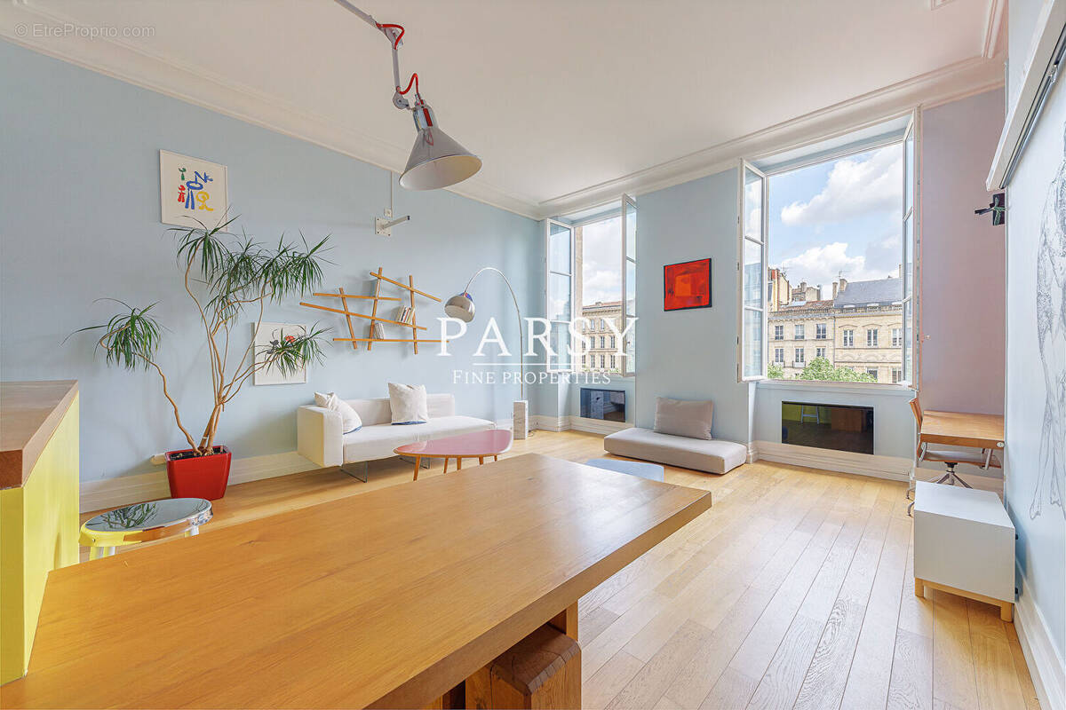 Appartement à BORDEAUX