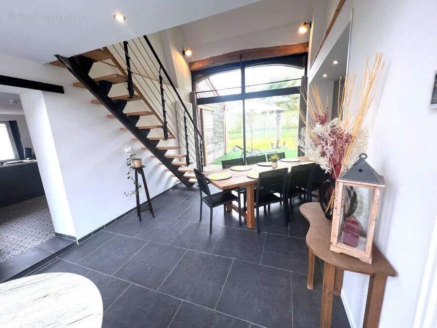 Maison à LECELLES