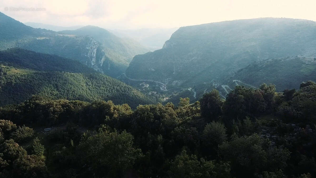 Commerce à GORBIO