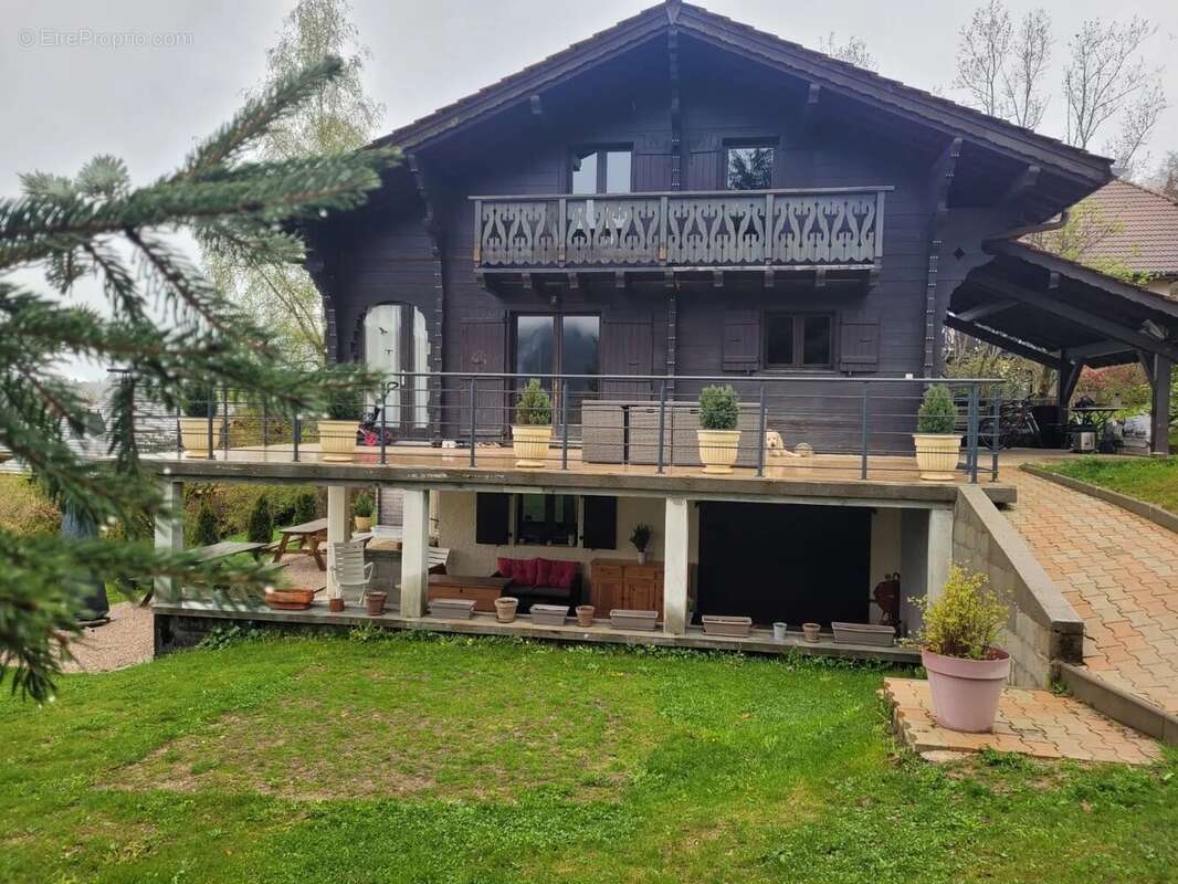 Maison à CHEVENOZ