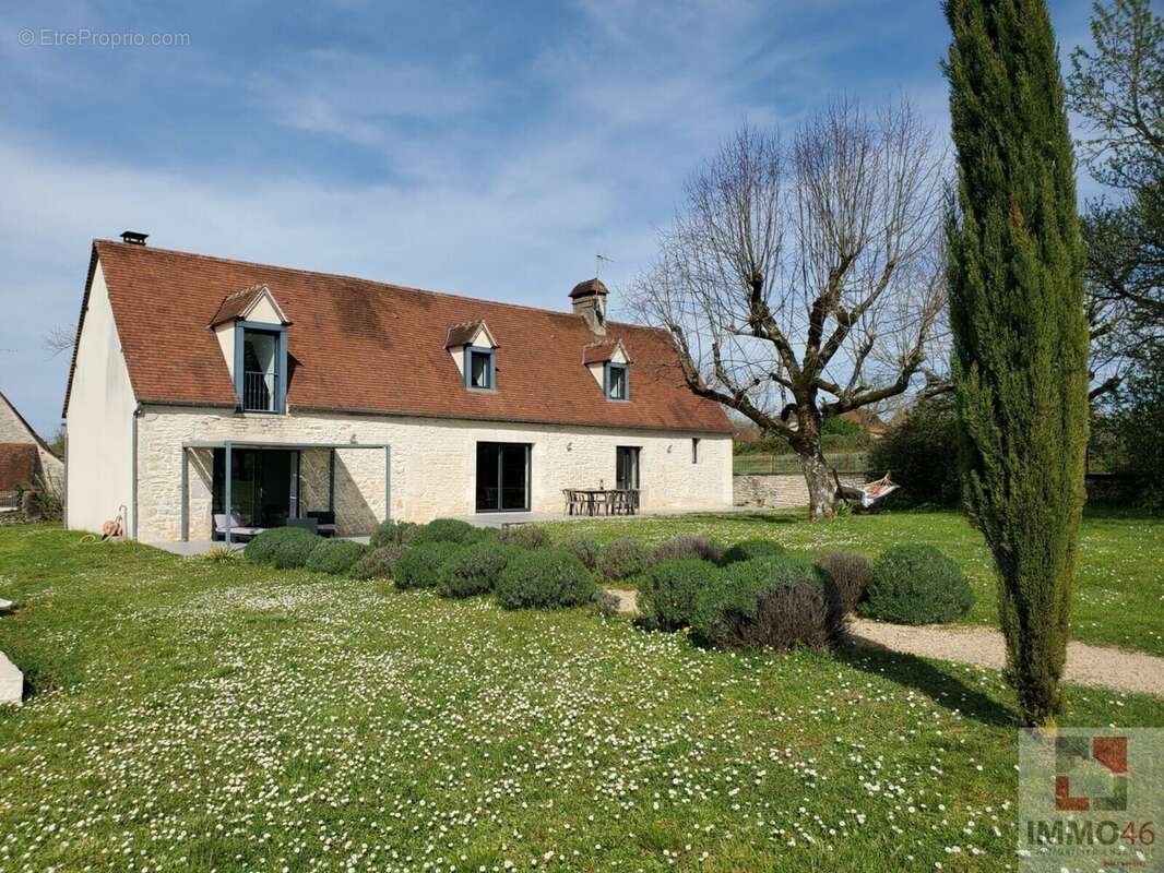 Maison à GRAMAT
