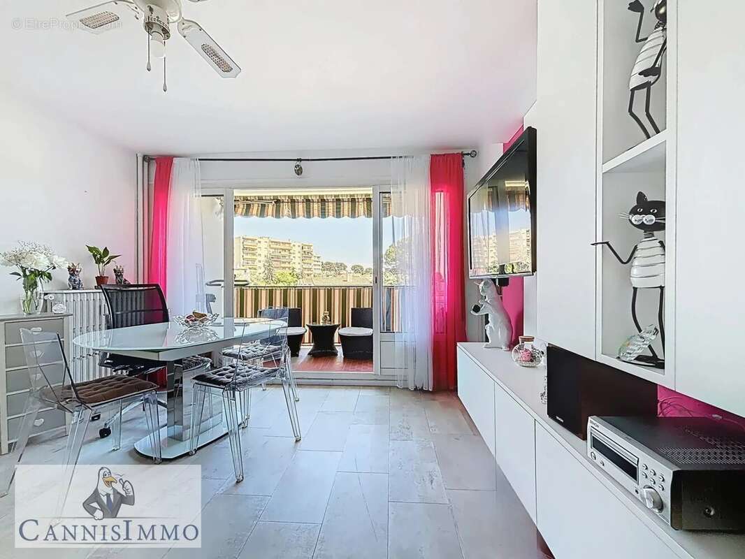 Appartement à LE CANNET