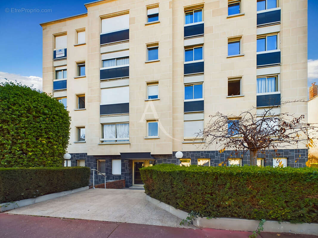 Appartement à SAINT-MAUR-DES-FOSSES