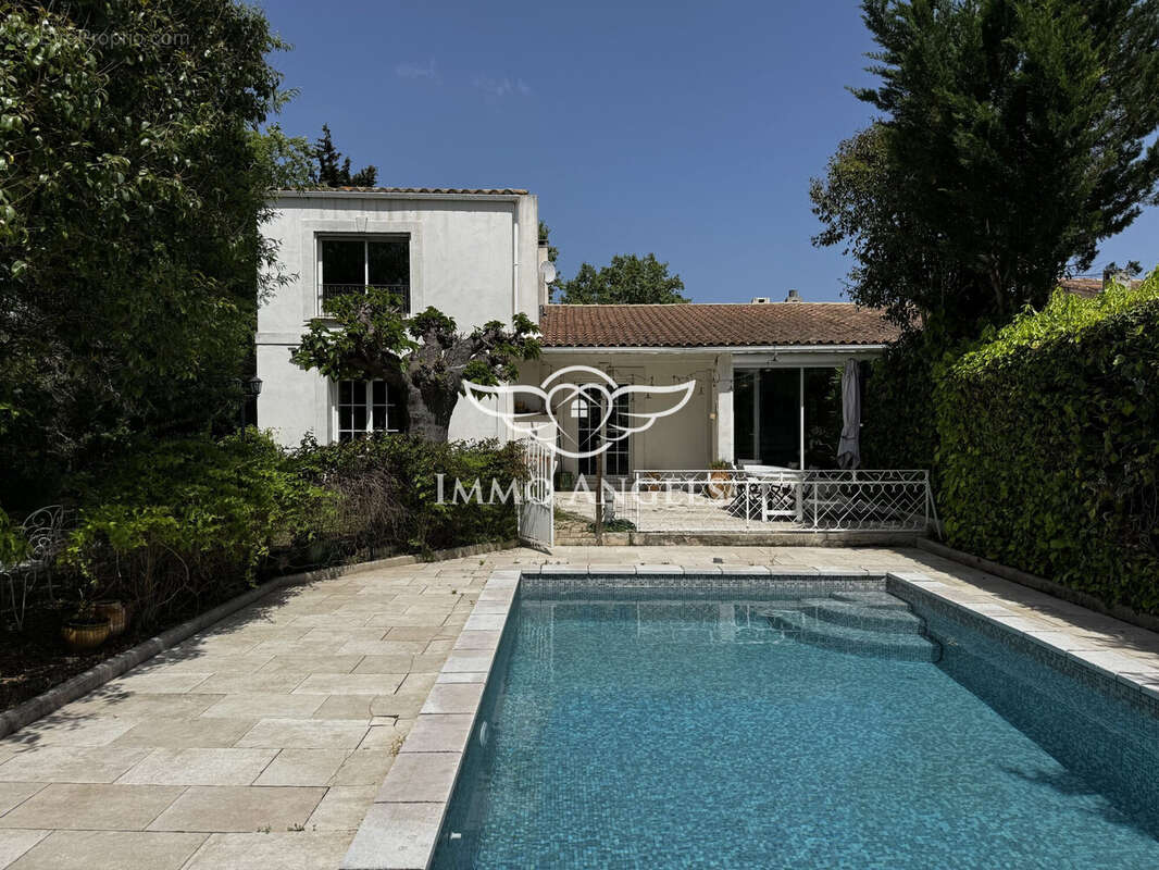 Maison à LAVERUNE