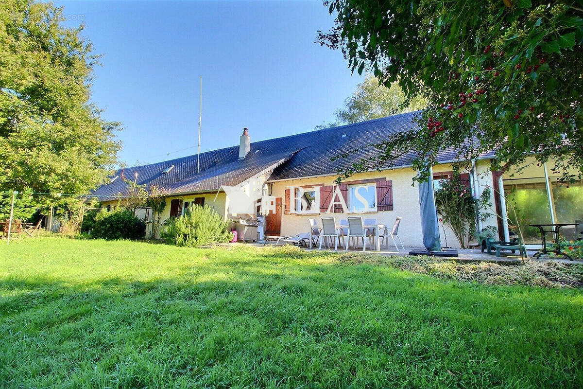 Maison à NEUFCHATEL-EN-BRAY