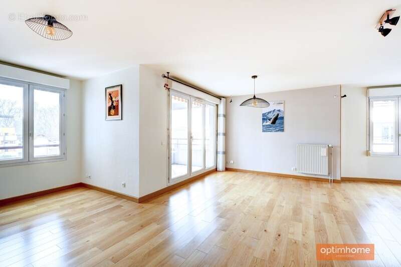 Appartement à LYON-9E