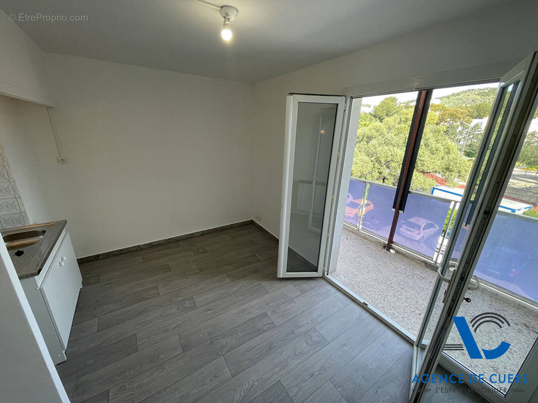 Appartement à HYERES