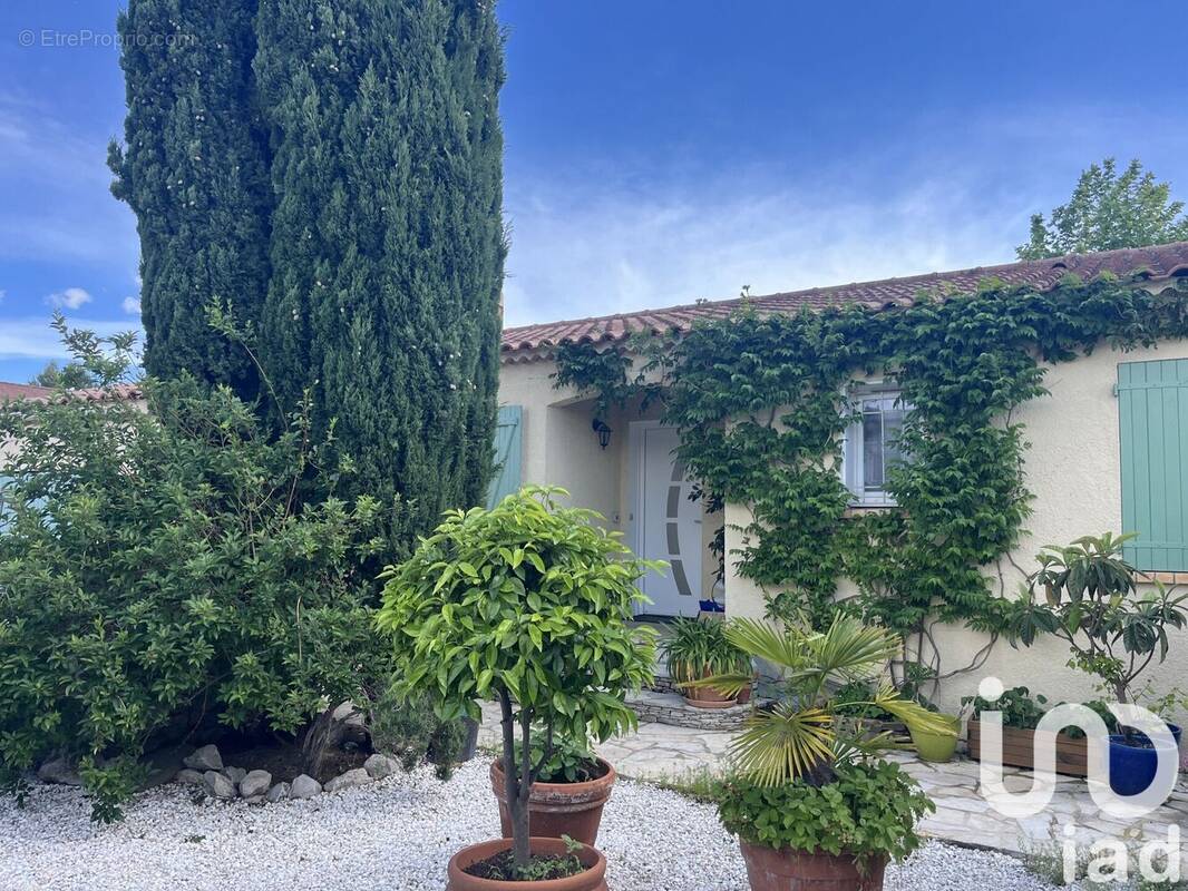 Photo 1 - Maison à SIMIANE-COLLONGUE