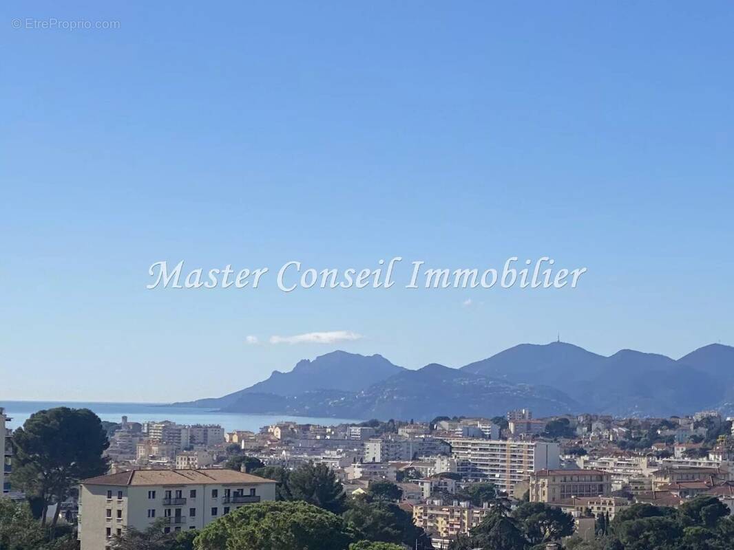 Appartement à LE CANNET