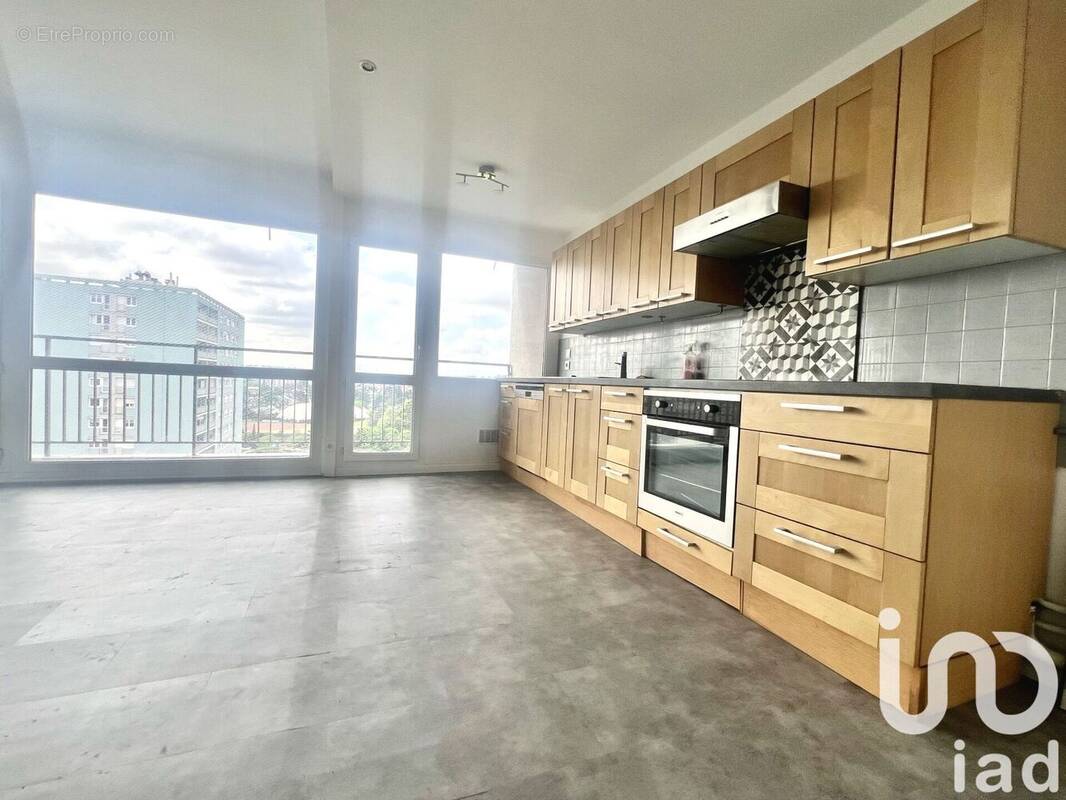Photo 1 - Appartement à THIAIS
