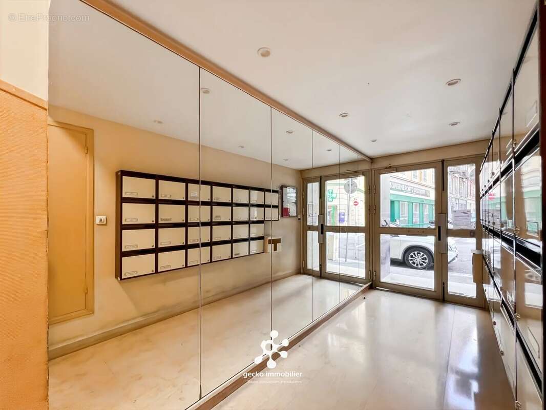 Appartement à NICE
