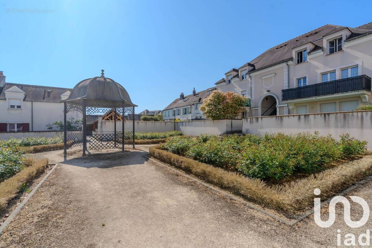 Photo 1 - Appartement à MAGNY-LE-HONGRE