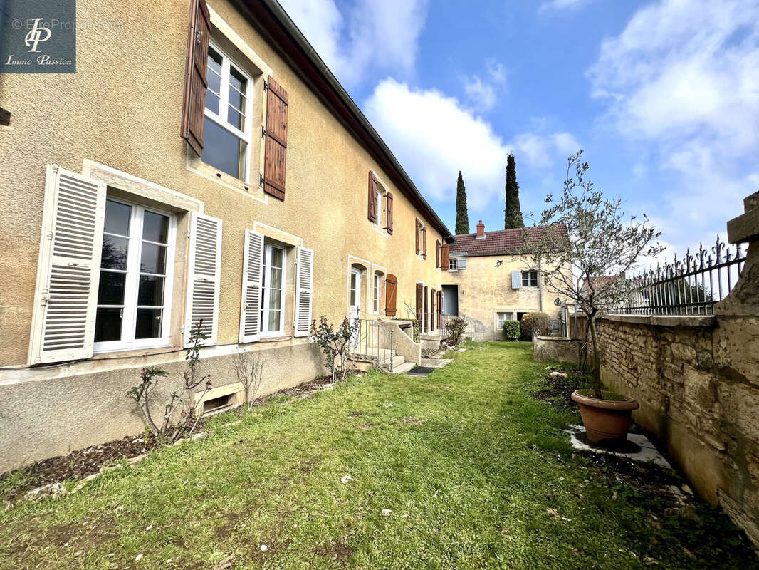 Maison à MARSANNAY-LA-COTE