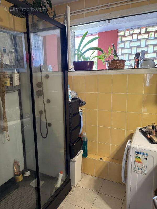 Appartement à LATTES