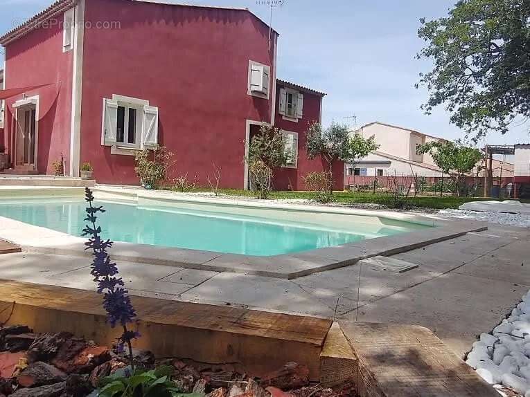 Maison à ROUGIERS