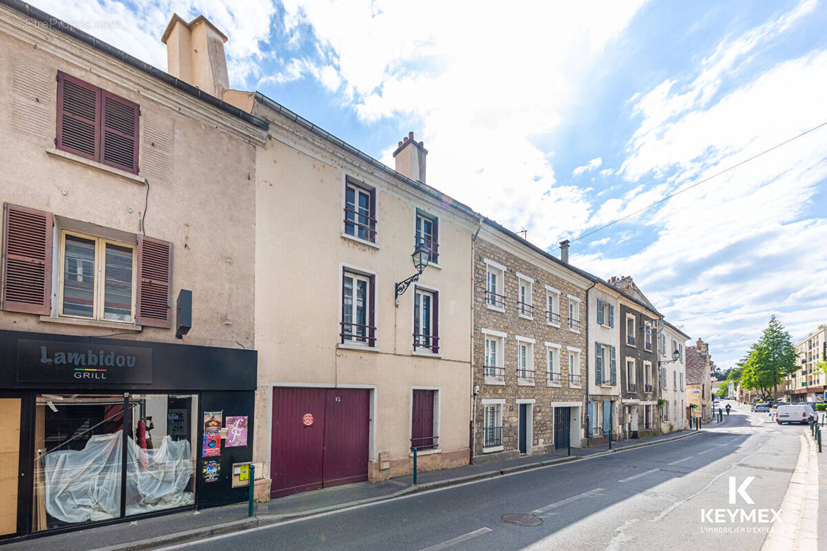 Maison à PONTOISE