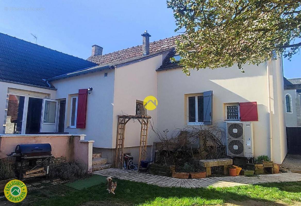 Maison à LEVET