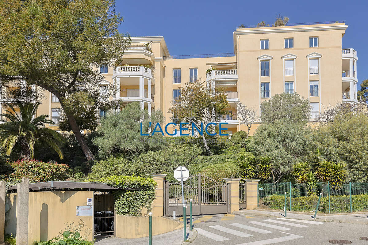 Appartement à HYERES