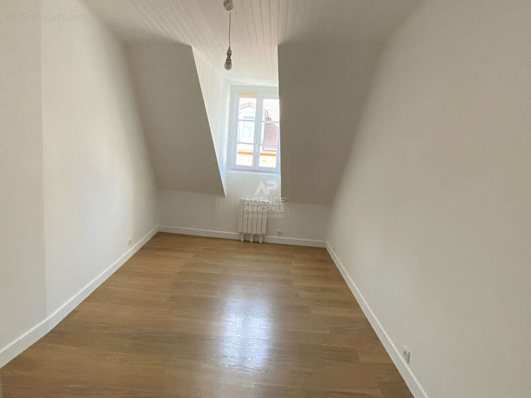 Appartement à PONTOISE