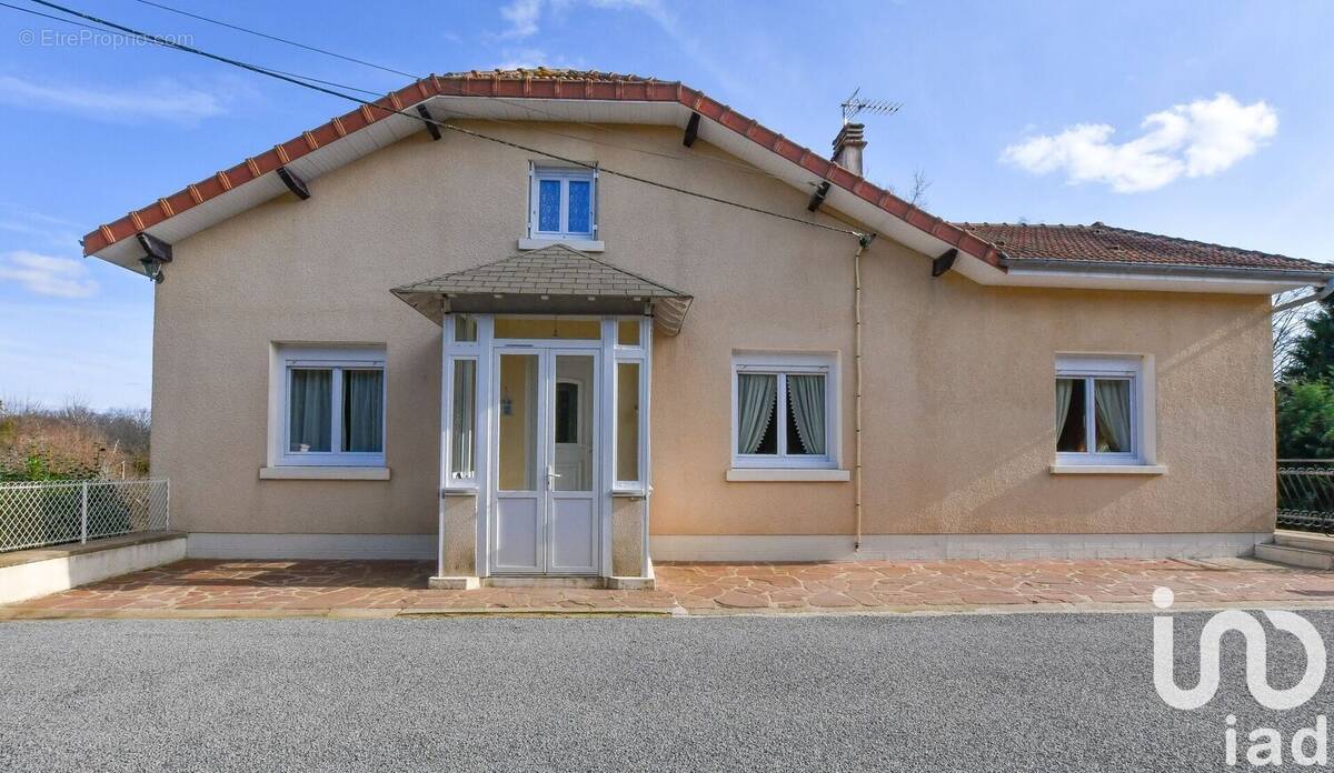 Photo 1 - Maison à RILHAC-RANCON