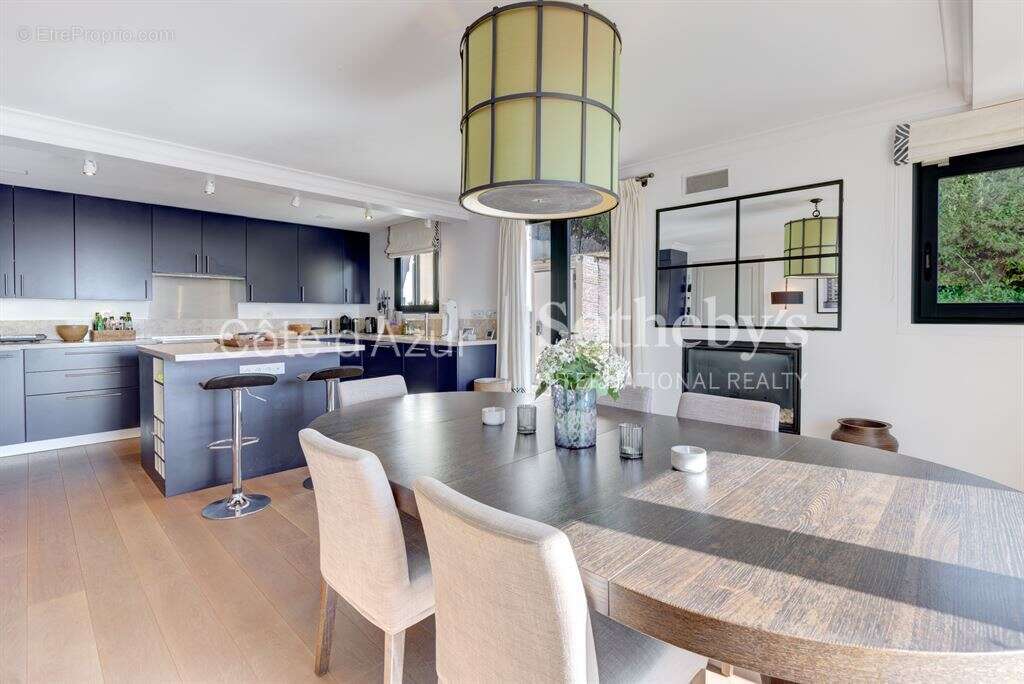 Maison à MOUGINS
