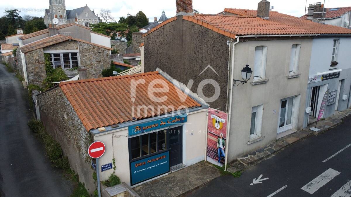 Maison à LA VARENNE