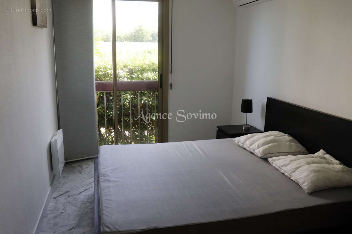 Appartement à MANDELIEU-LA-NAPOULE