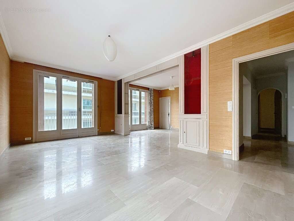 Appartement à LYON-6E