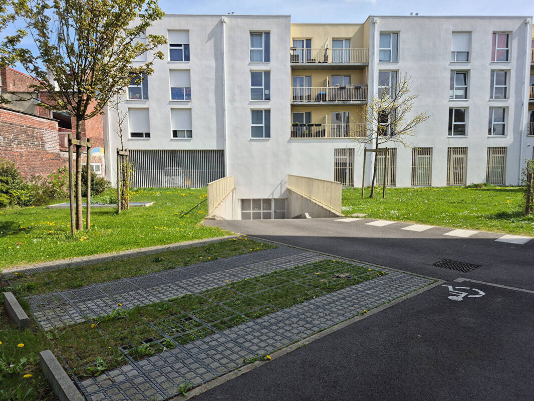 Parking à FACHES-THUMESNIL