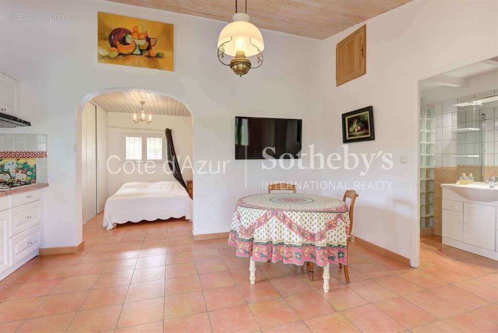 Maison à FAYENCE
