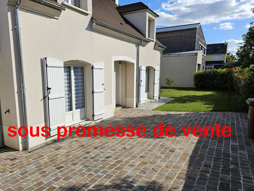 Maison à LES LOGES-EN-JOSAS