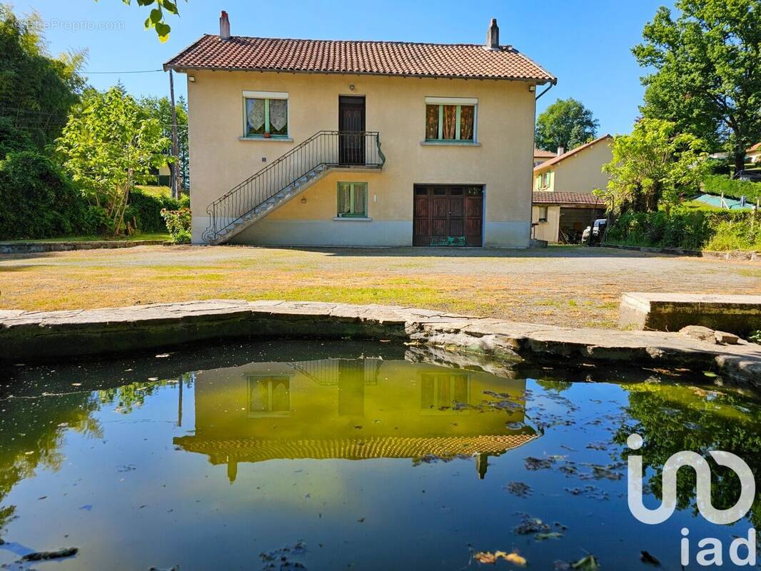 Photo 1 - Maison à SAINT-JUNIEN