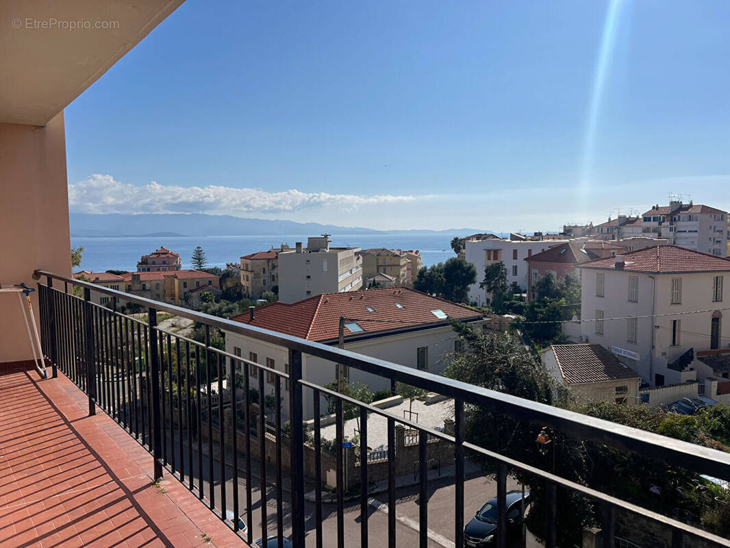 Appartement à AJACCIO