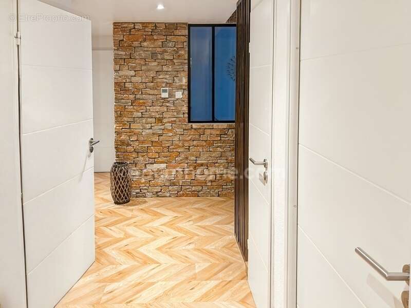 Appartement à JUVIGNAC