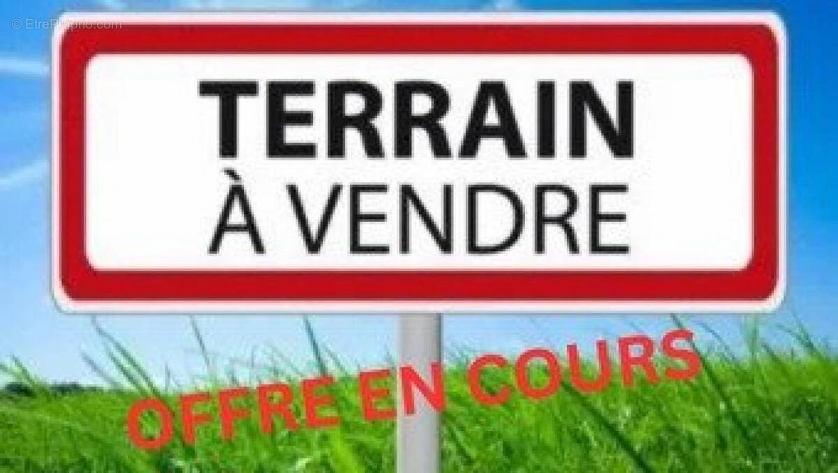Terrain à SAINT-LAURENT-DES-VIGNES