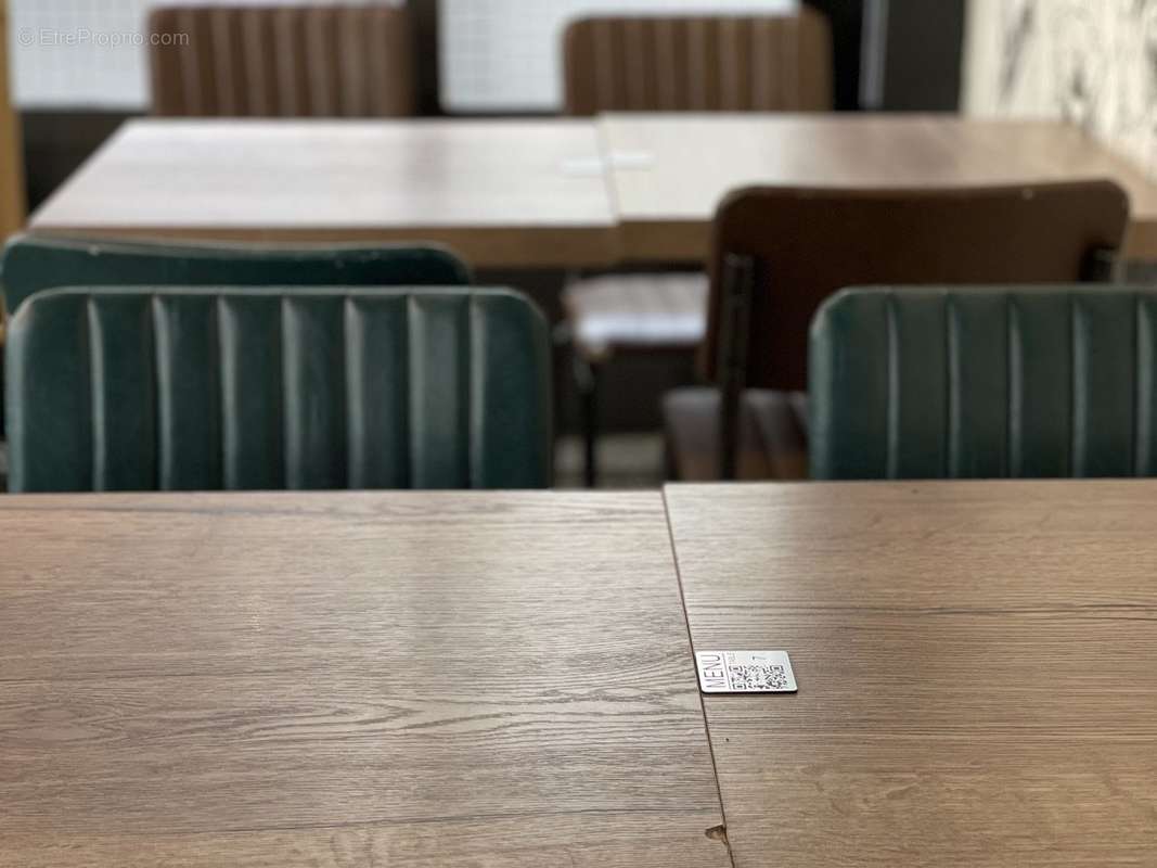 Autre à PARIS-3E