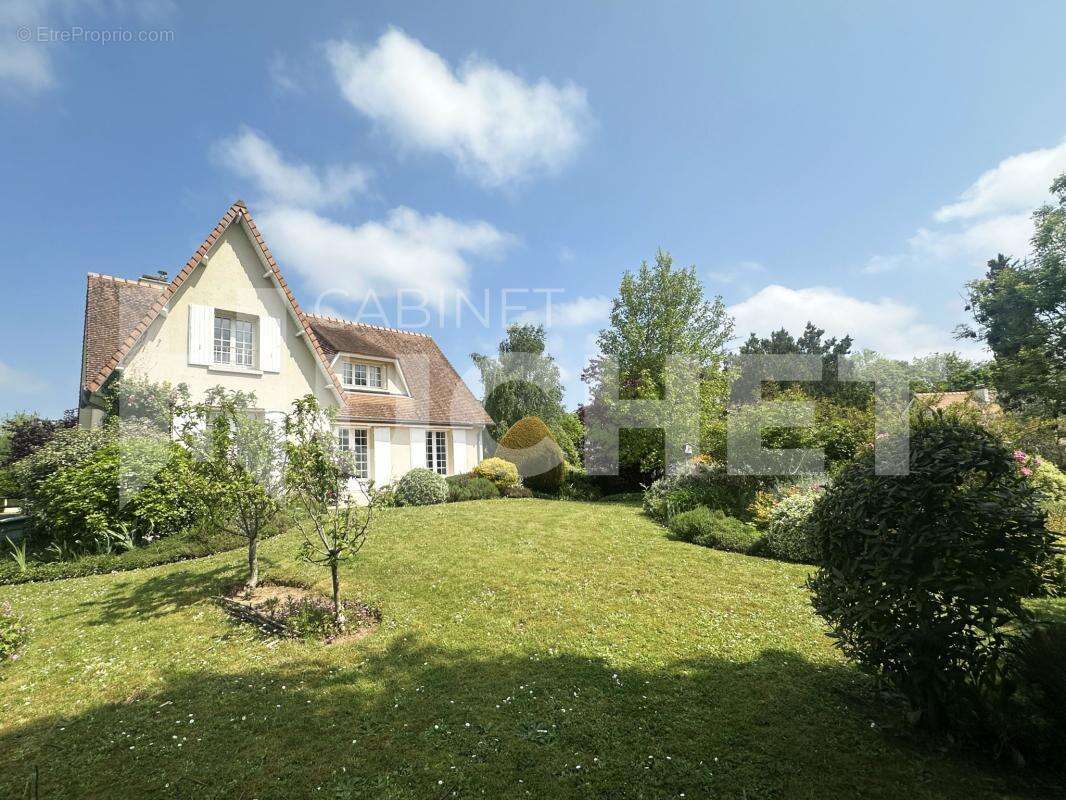 Maison à BIEVILLE-BEUVILLE