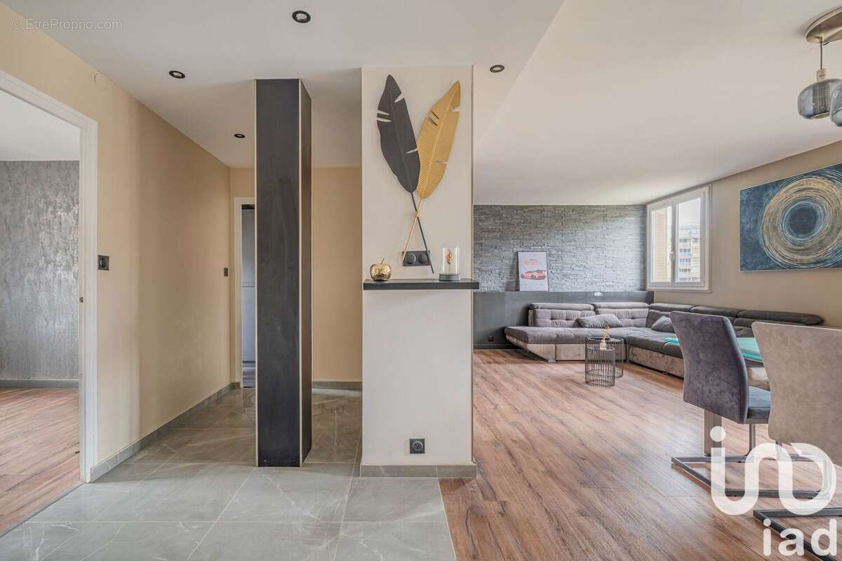Photo 2 - Appartement à LE PONT-DE-CLAIX
