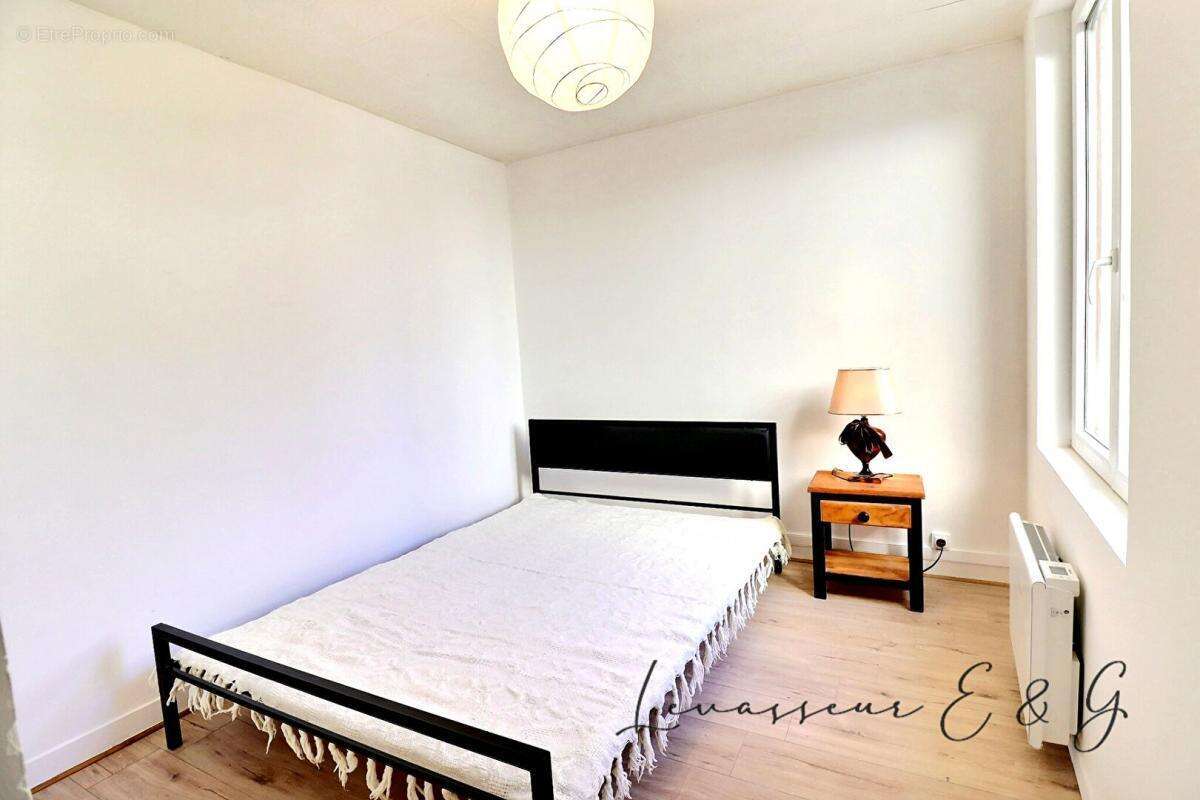Appartement à MOUY