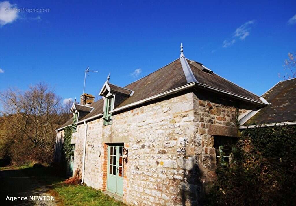 Maison à PERCY
