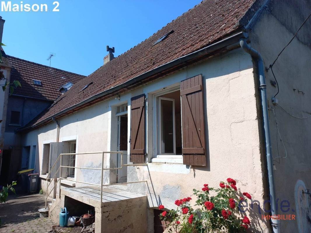 Maison à COSNE-D&#039;ALLIER