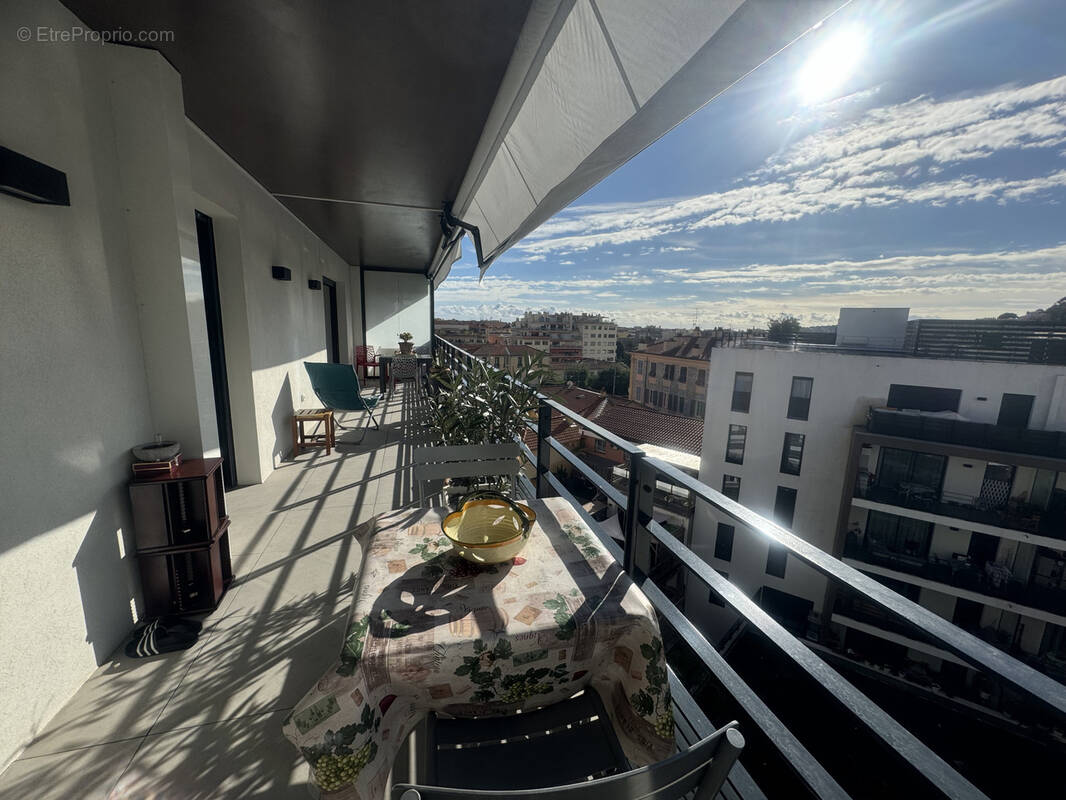 Appartement à MENTON