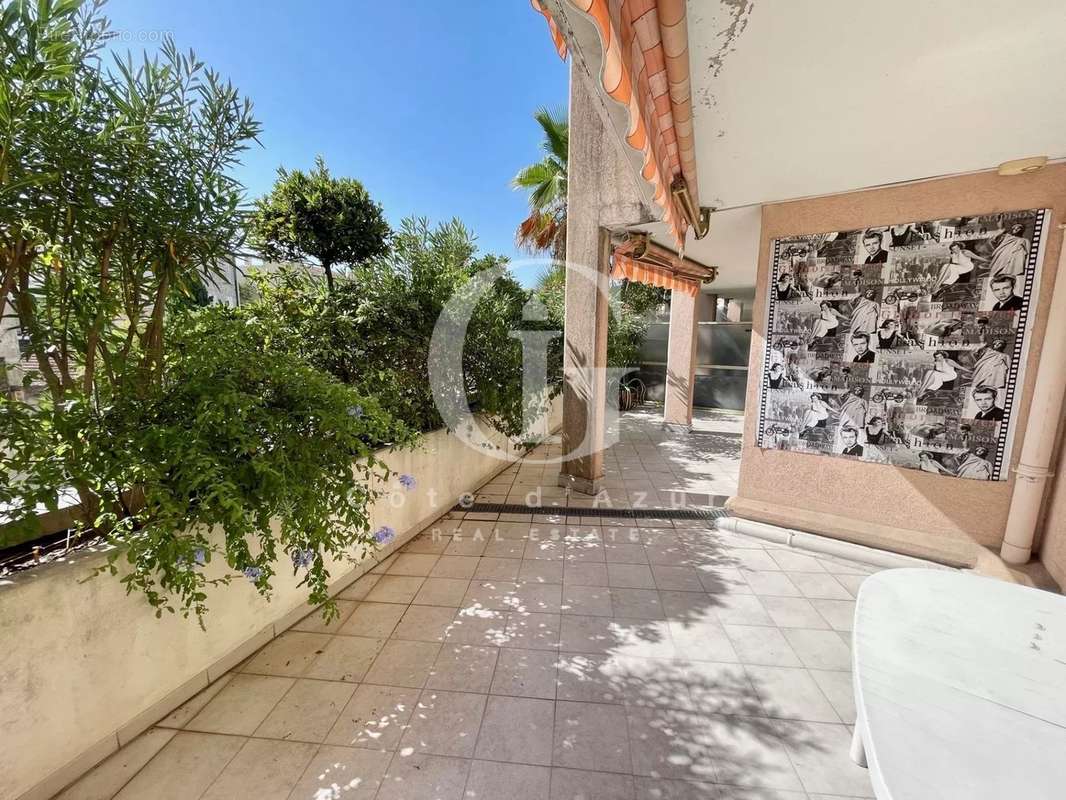 Appartement à LE CANNET