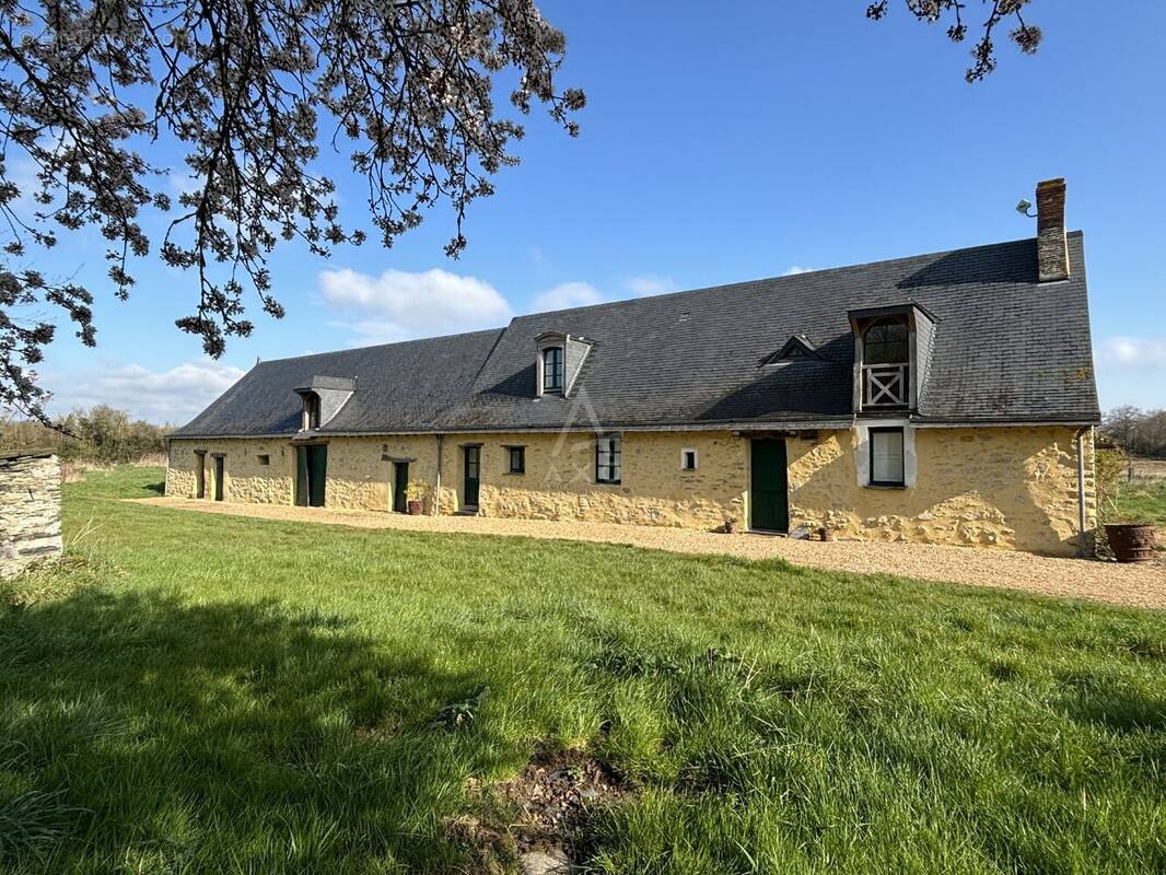 Maison à CHATEAUNEUF-SUR-SARTHE