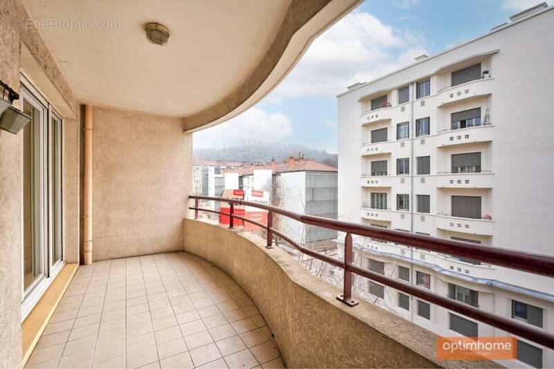 Appartement à LYON-9E
