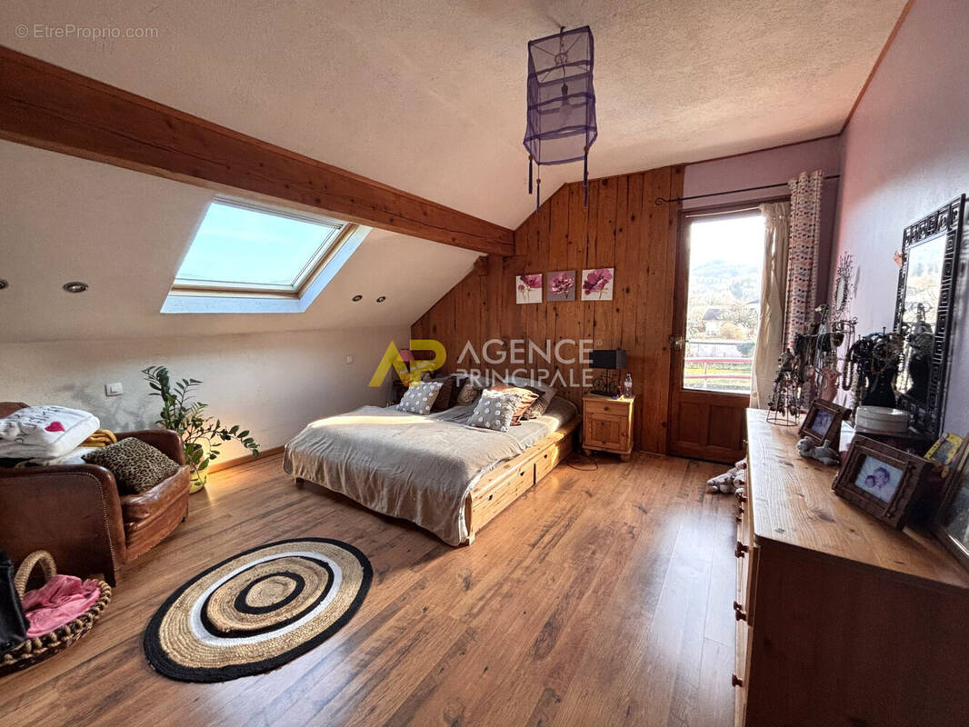 Maison à COGNIN