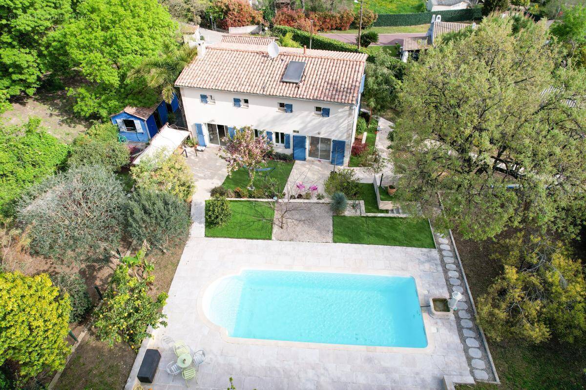 Maison à LE ROURET